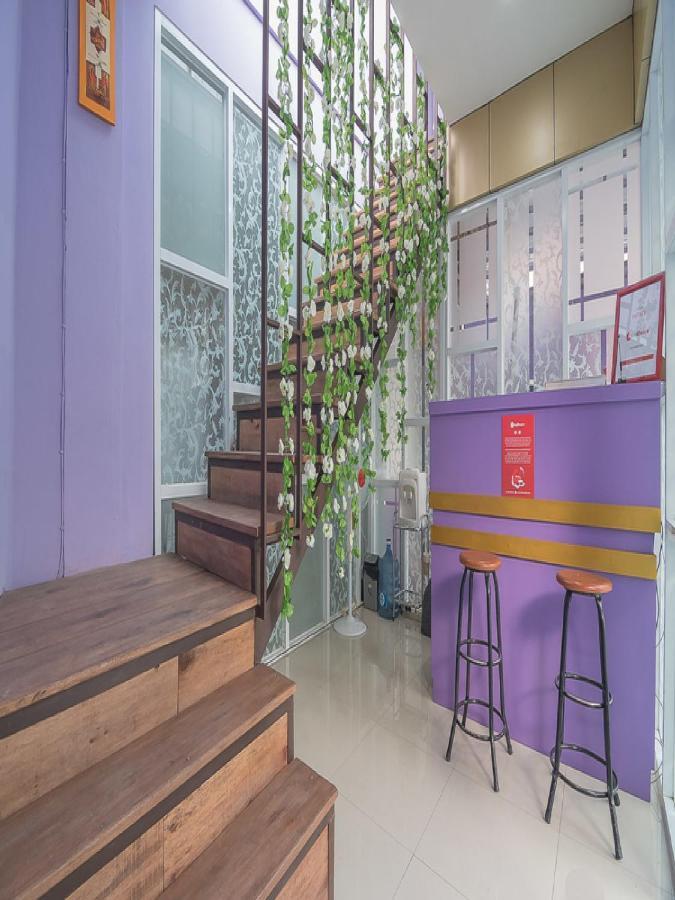 Reddoorz @ Gatot Subroto Street Bandung 3 Hotel Exterior photo